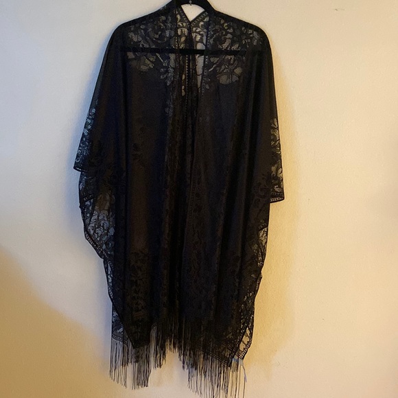 NEW Black SOFT Lace Cover Cardi OSFM up to 3X - Picture 2 of 2